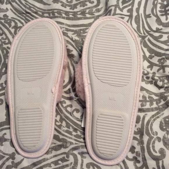 Faux Fur Slippers - Picture 4 of 5